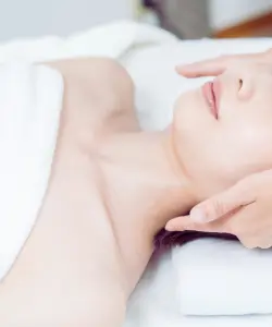 水飛梭 HydraFacial|許哲豪皮膚科